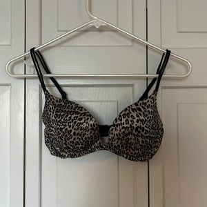 Victoria secret leopard print bra 32C